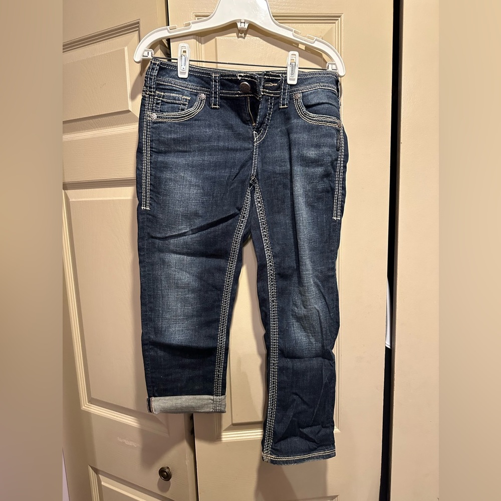 Silver Aiko Capri